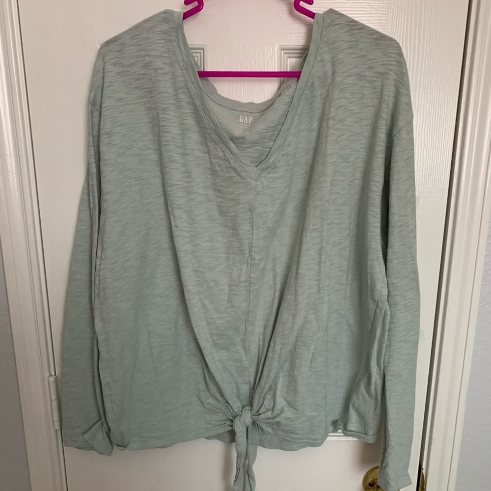 V-neck tie top